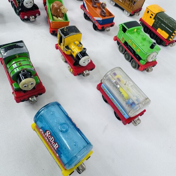 25 Thomas & Friends Die-Cast Metal Lot Sodor 2002 2004 2006 Bee Zoo - Picture 4 of 11